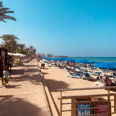 Pallinio Court 402 Fig Tree Bay- Beach, Iasonos Str 7a アパート *