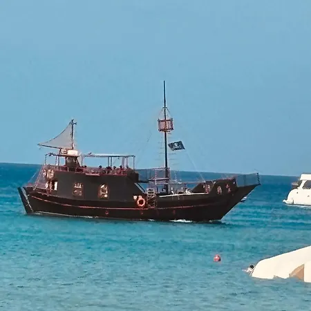 Pallinio Court 402 Fig Tree Bay- Beach, Iasonos Str 7a *