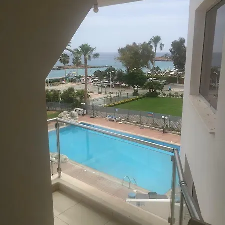 Pallinio Court 402 Fig Tree Bay- Beach, Iasonos Str 7a *