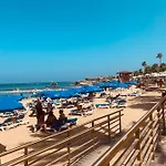 Pallinio Court 402 Fig Tree Bay- Beach, Iasonos Str 7a