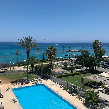 Pallinio Court 402 Fig Tree Bay- Beach, Iasonos Str 7a Apartment