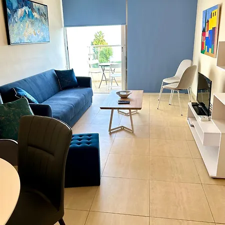 Pallinio Court 402 Fig Tree Bay- Beach, Iasonos Str 7a Apartment