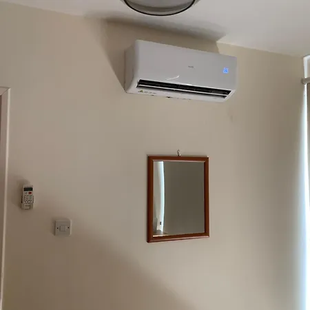 Pallinio Court 402 Fig Tree Bay- Beach, Iasonos Str 7a Apartment *