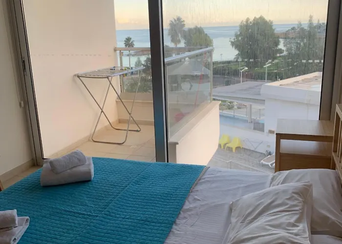 Pallinio Court 402 Fig Tree Bay- Beach, Iasonos Str 7a Διαμέρισμα *